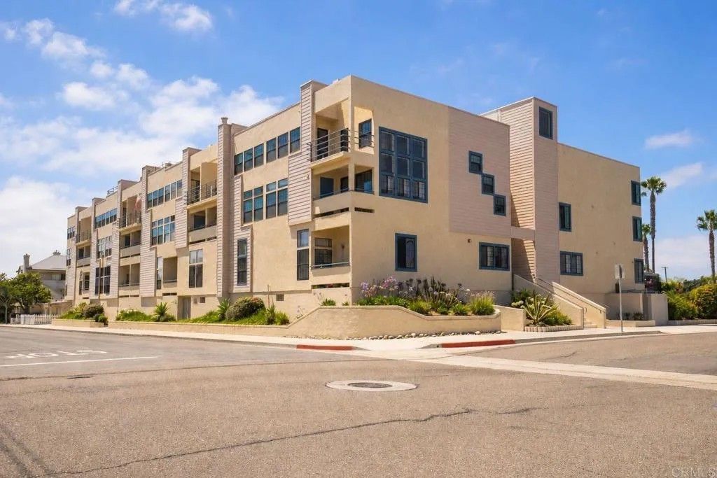 Photo of 270 Dahlia Ave #5, Imperial Beach, CA 91932 (MLS # PTP2603986)