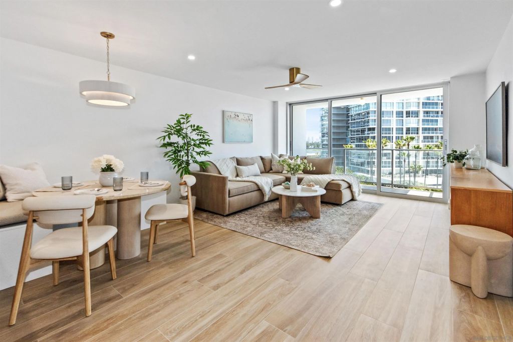 Photo of 1830 Avenida Del Mundo #612, Coronado, CA 92118 (MLS # 250028539)