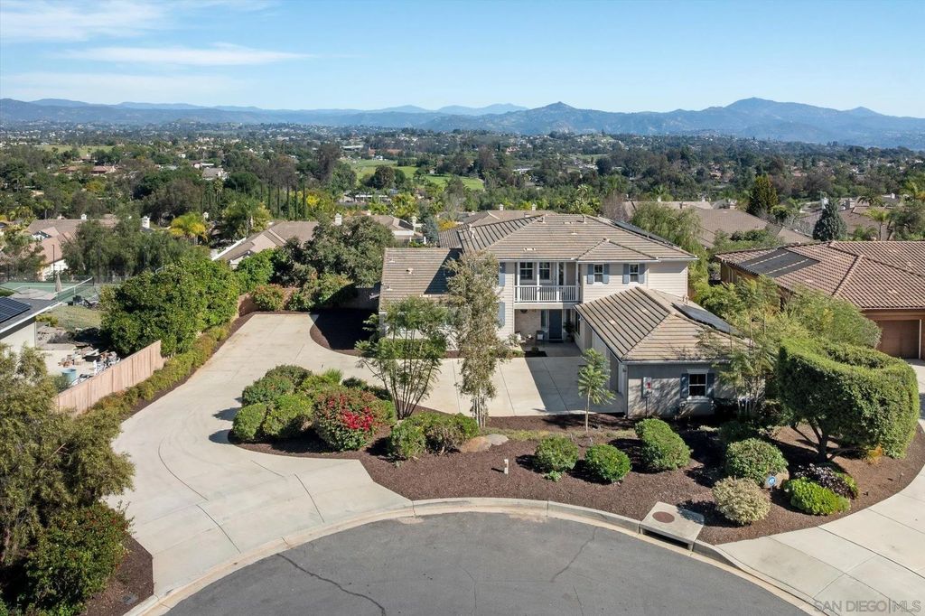 Photo of 1725 Continental Lane, Escondido, CA 92029 (MLS # 260005133)