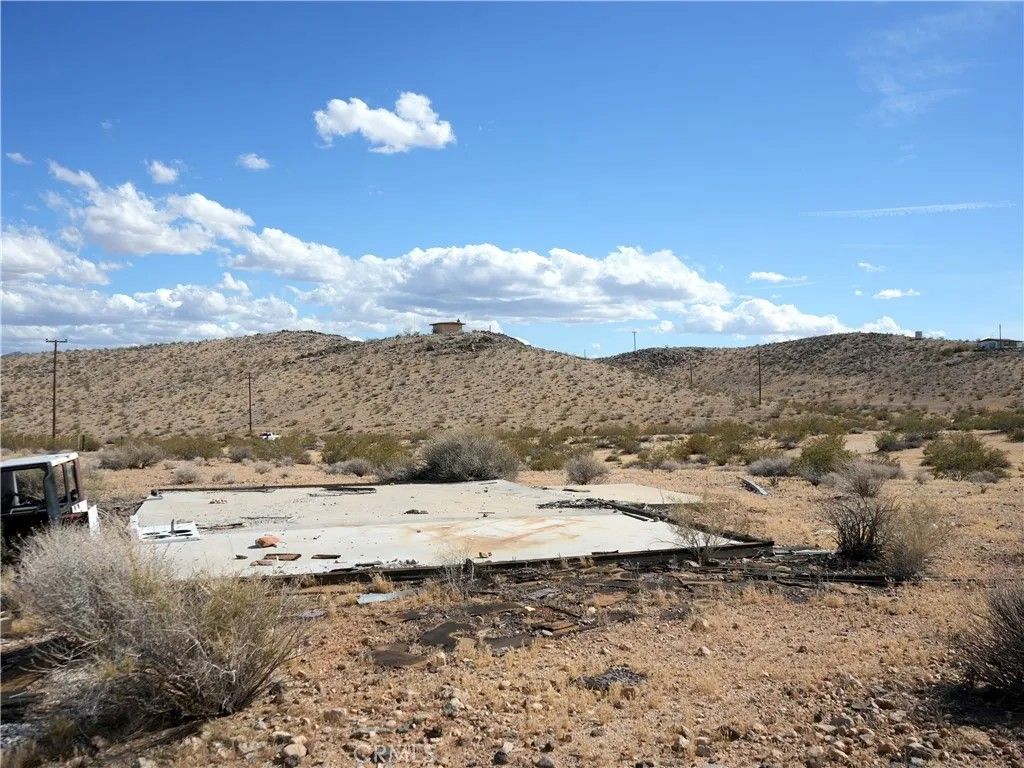 Photo of 0 Belmont, Joshua Tree, CA 92252 (MLS # JT26078084)