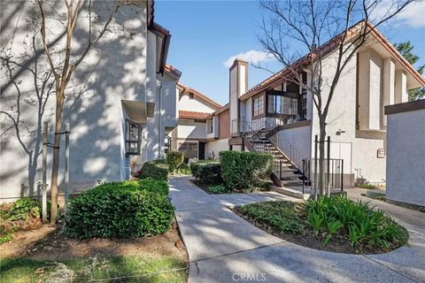 Photo of 304 Molokai Dr, Placentia, CA 92870 (MLS # PW26057521)