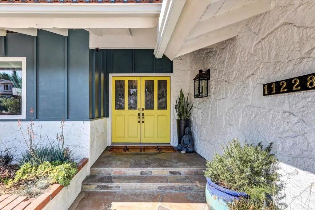 Photo of 11228 Horizon Hills Drive, El Cajon, CA 92020 (MLS # PTP2602119)