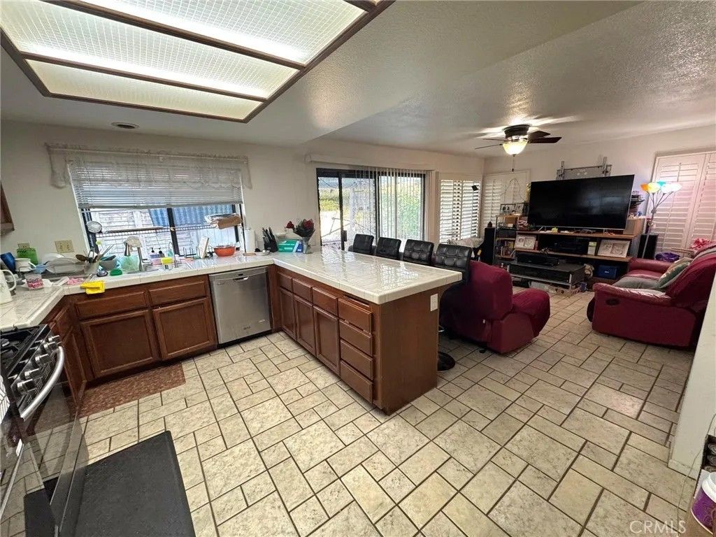 Photo of 2016 Driftstone Dr, Glendora, CA 91740 (MLS # TR26055258)