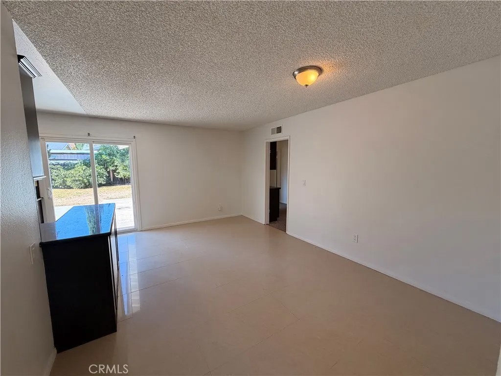 20307 Elkwood