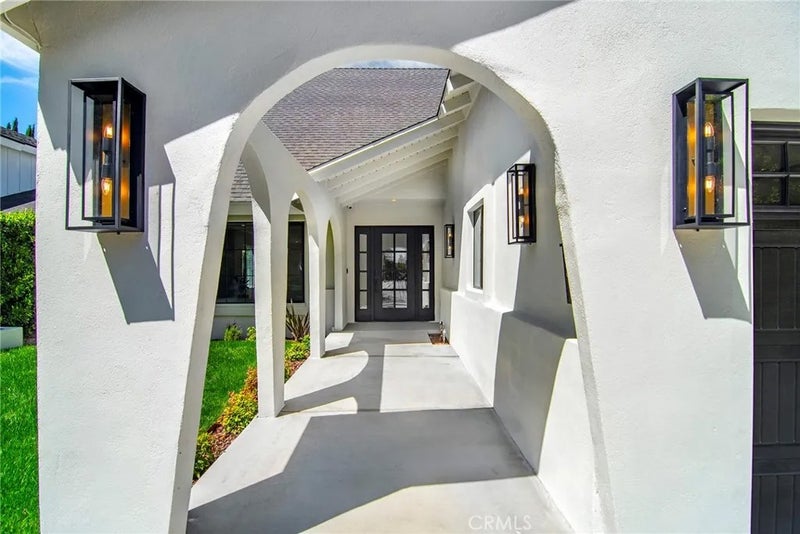 4859 Gaynor Avenue