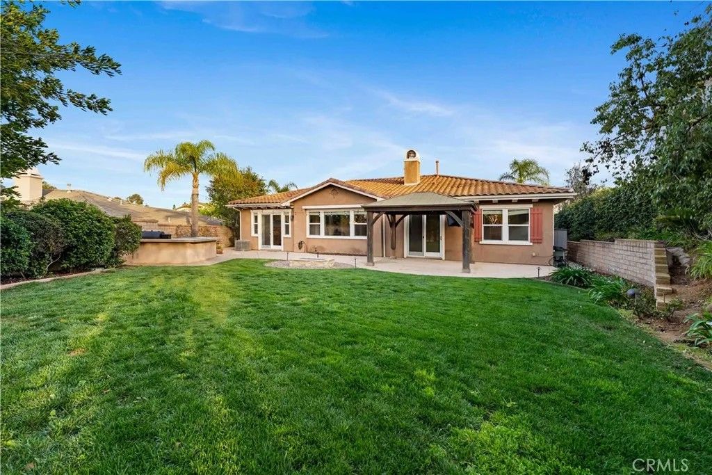 Photo of 889 Lindamere Court, Simi Valley, CA 93065 (MLS # SR26034432)