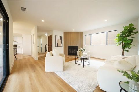 Photo of 14927 Condon Avenue #4, Lawndale, CA 90260 (MLS # PW26028625)