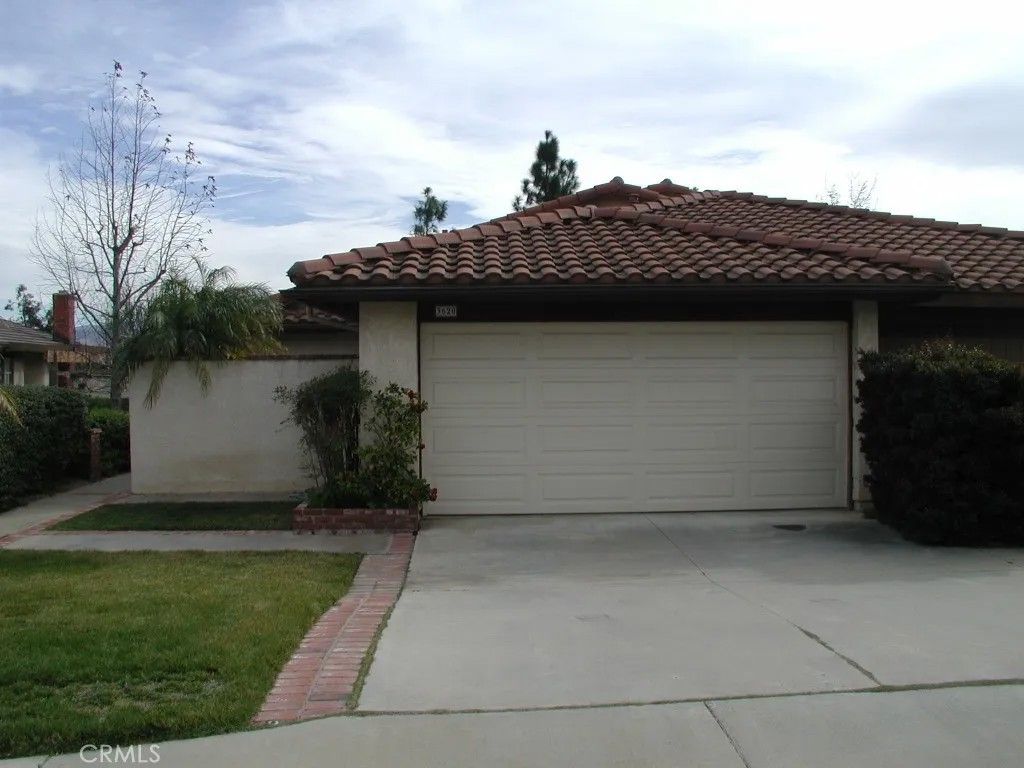 Photo of 3620 Sunnyside Dr, Yorba Linda, CA 92886 (MLS # PW25268034)
