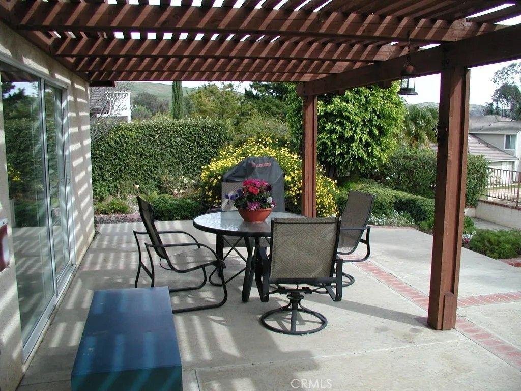 Photo of 3620 Sunnyside Dr, Yorba Linda, CA 92886 (MLS # PW25268034)