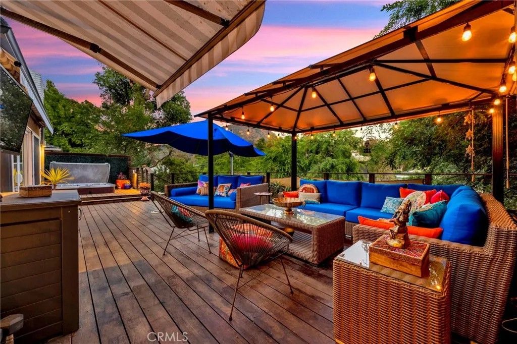 Photo of 3374 Floyd, Los Angeles, CA 90068 (MLS # SR26052908)