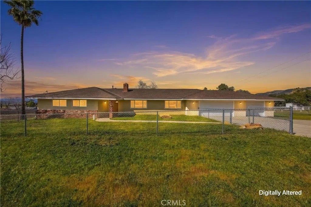 Photo of 10022 Fremont St, Yucaipa, CA 92399 (MLS # IG26061327)