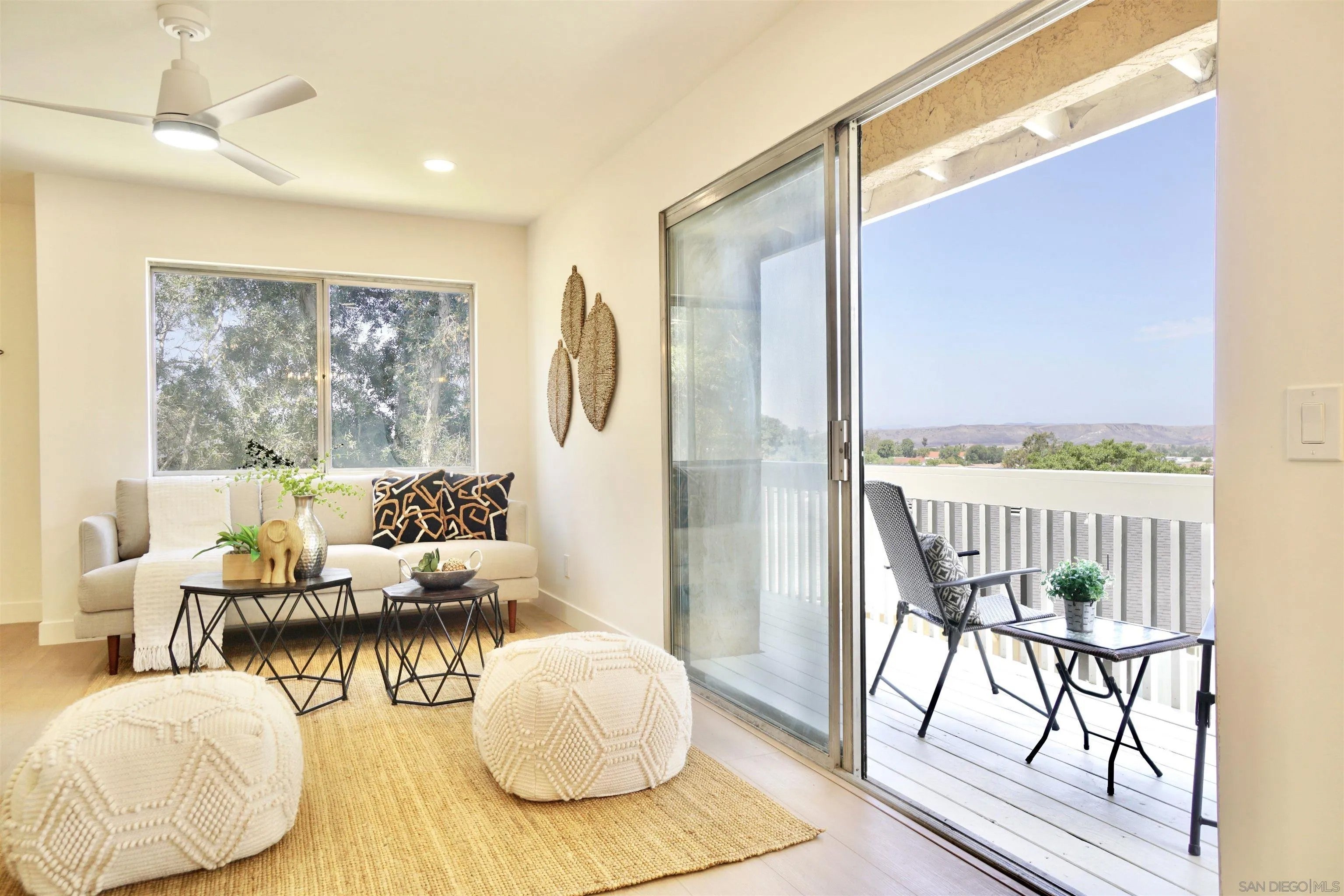 4228 Vista Del Rio Way 1