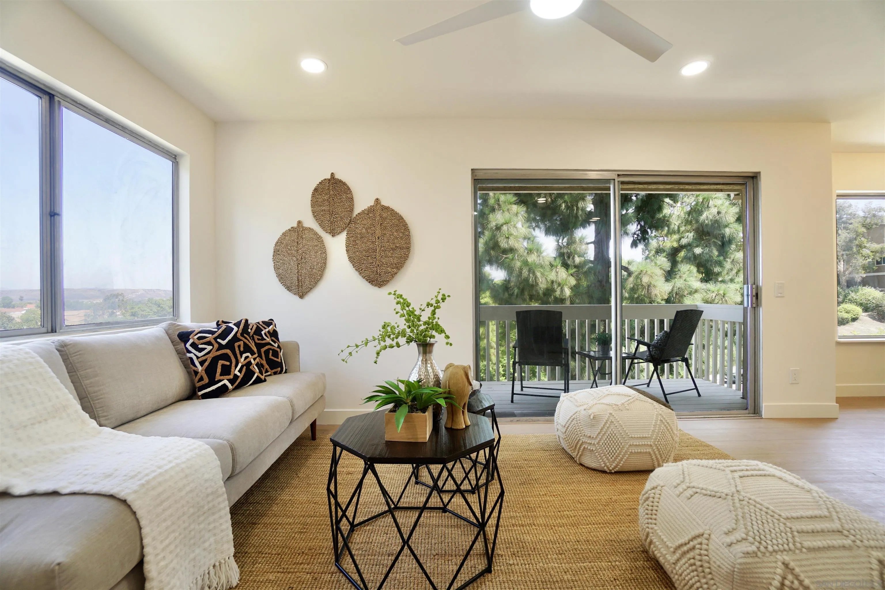 4228 Vista Del Rio Way 1