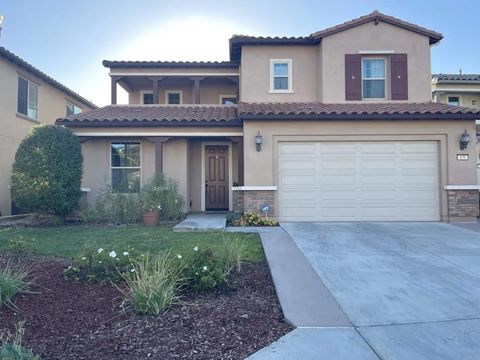 438 Cota Lane Vista CA 92083