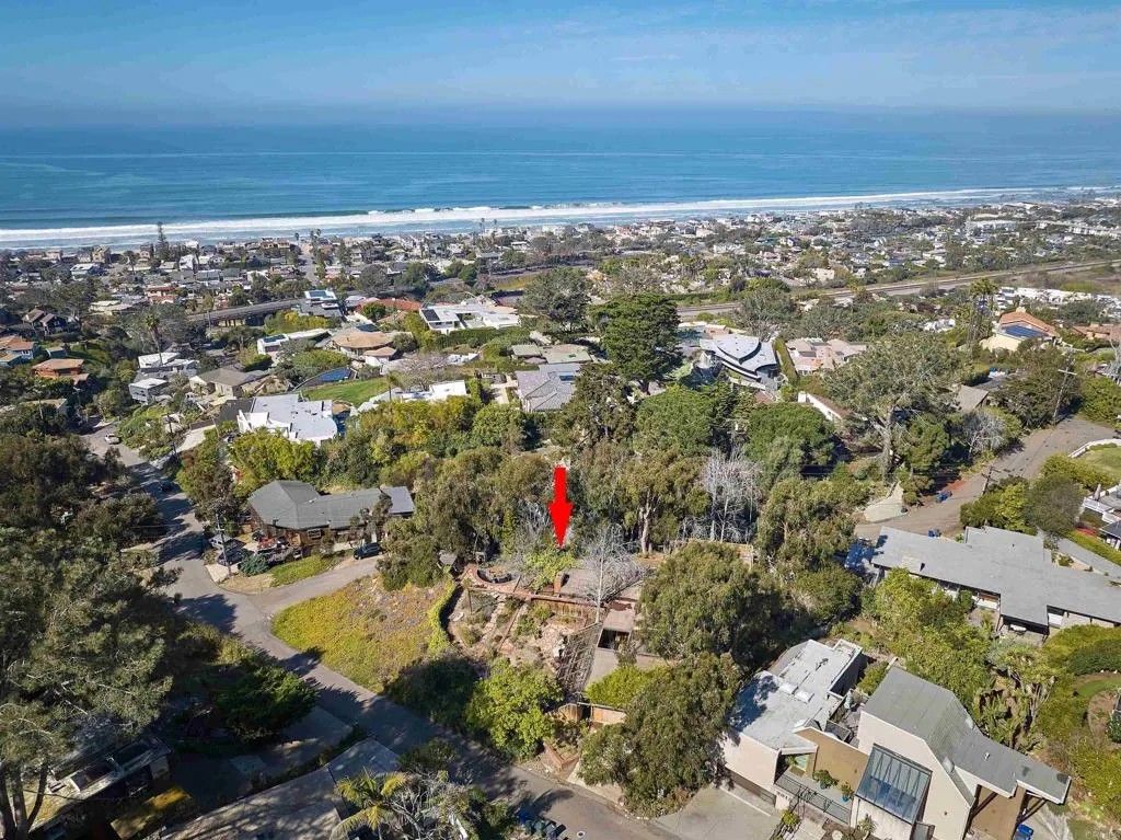 Photo of 2029 Balboa Avenue, Del Mar, CA 92014 (MLS # NDP2600110)