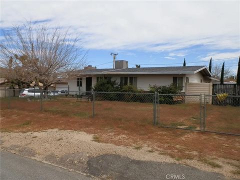Photo of 7731 Inca Trail, Yucca Valley, CA 92284 (MLS # TR26051240)