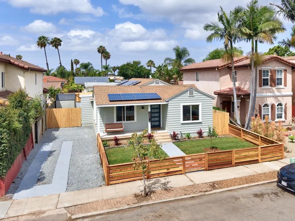 4584 Altadena Avenue