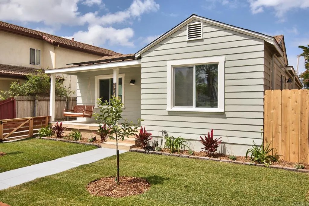4584 Altadena Avenue