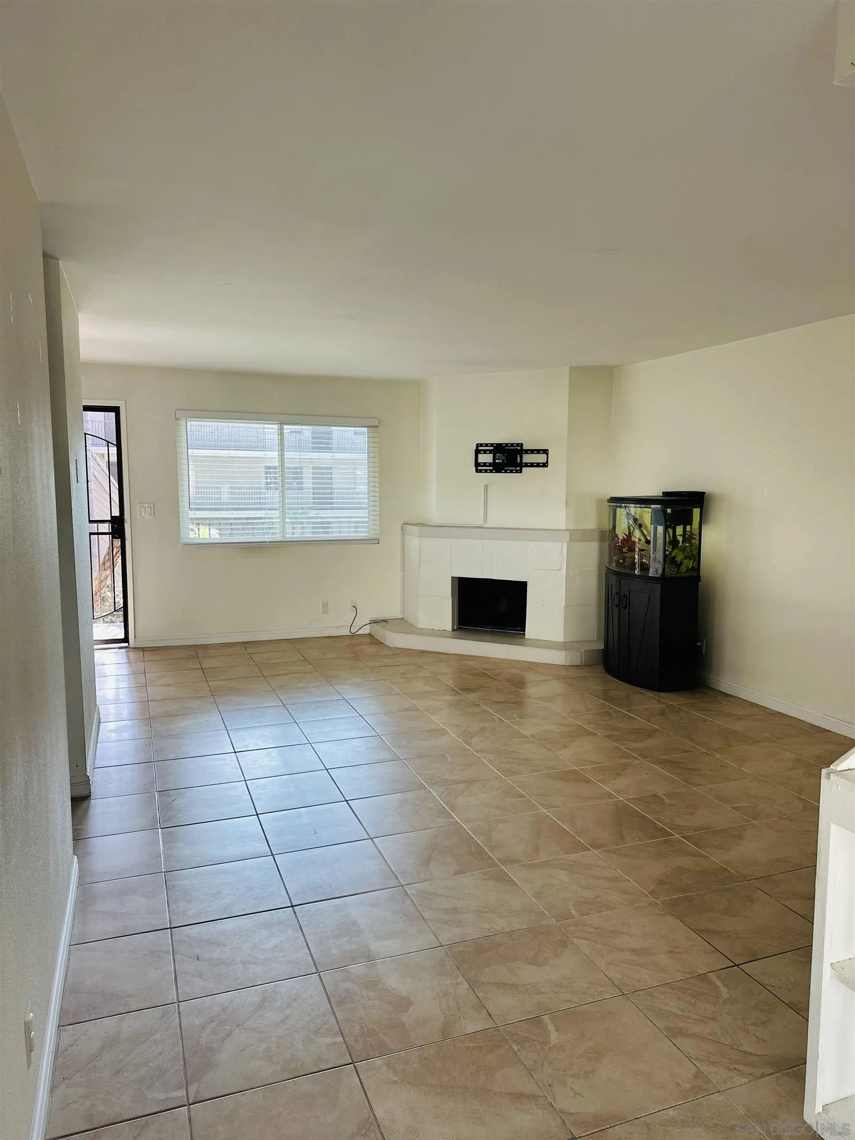 5750 Friars Road 208