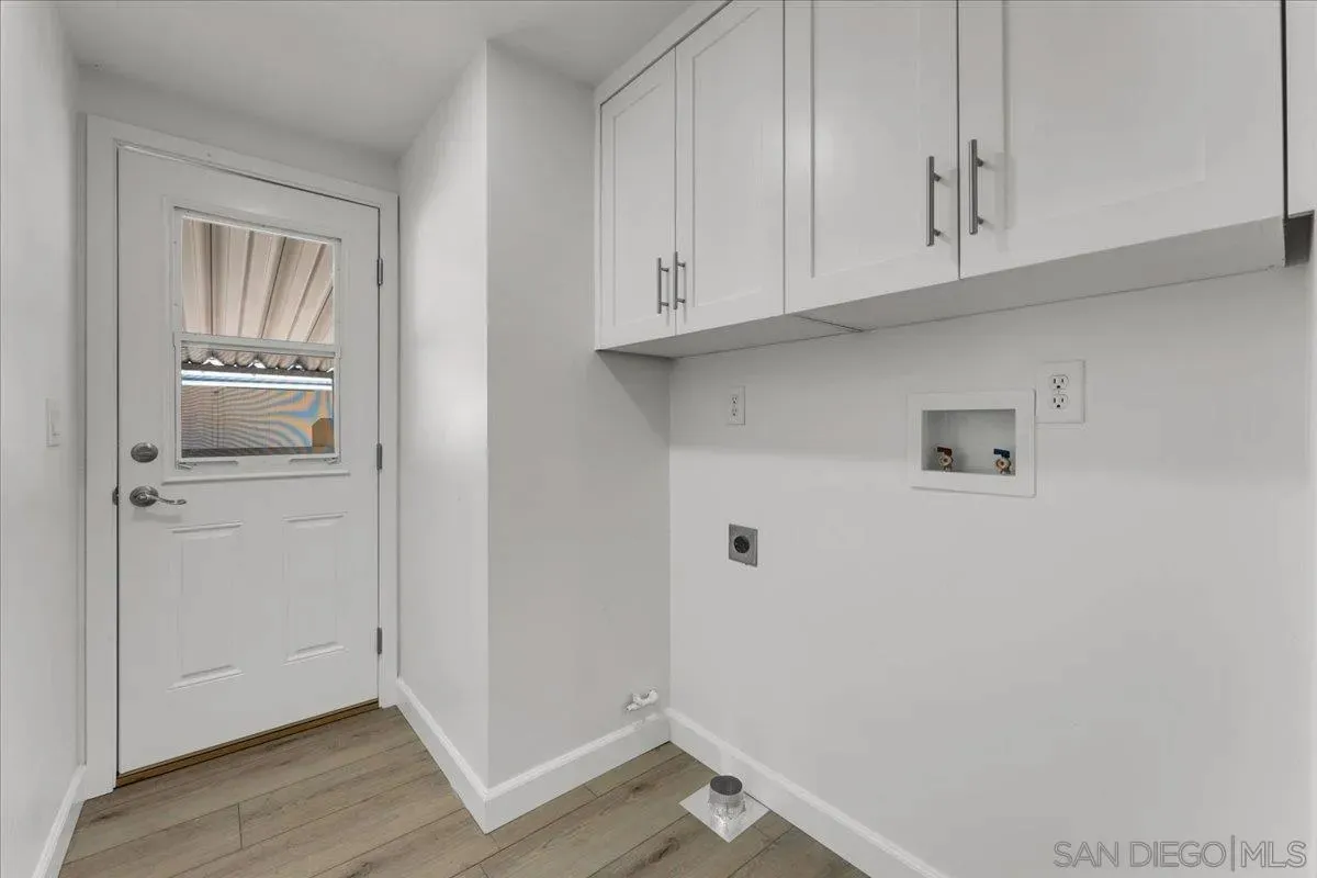 Lakeside, California 92040, United States, 3 Bedrooms Bedrooms, ,2 BathroomsBathrooms,Residential,Active,107896