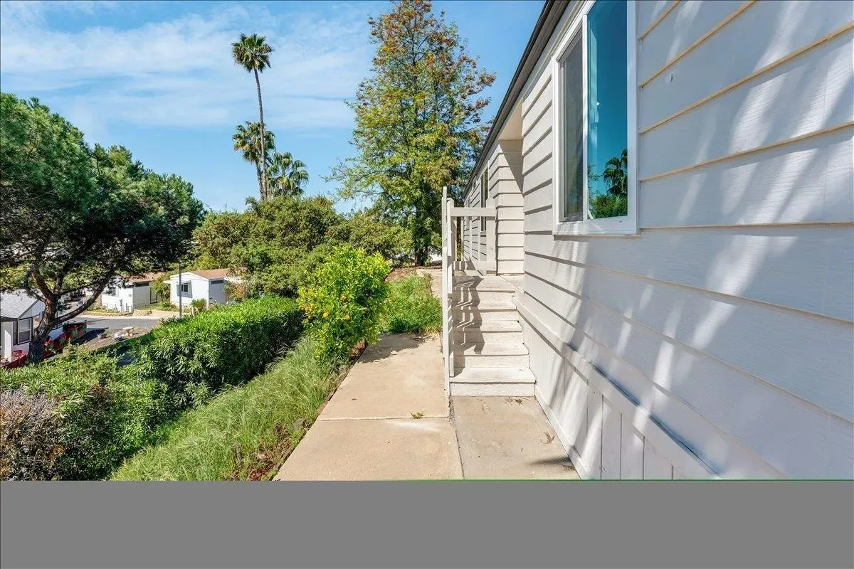 Lakeside, California 92040, United States, 3 Bedrooms Bedrooms, ,2 BathroomsBathrooms,Residential,Active,107896