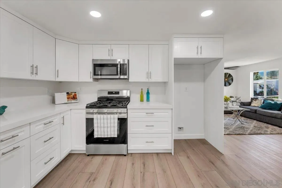 Lakeside, California 92040, United States, 3 Bedrooms Bedrooms, ,2 BathroomsBathrooms,Residential,Active,107896