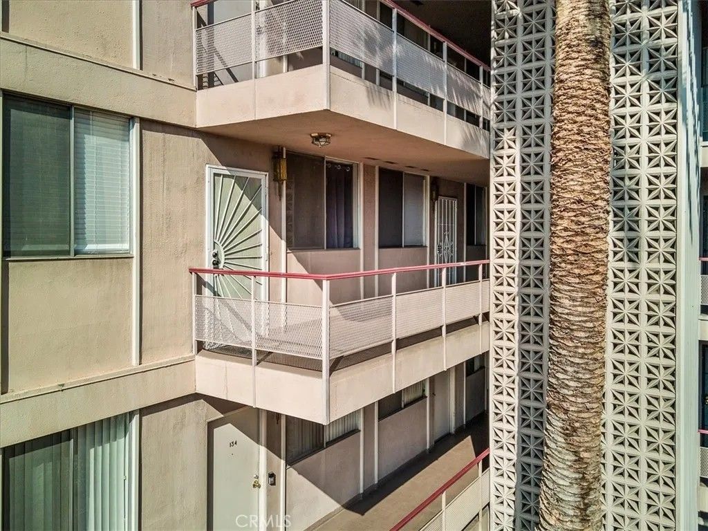 Photo of 6979 Palm Court #234J, Riverside, CA 92506 (MLS # IV26032314)