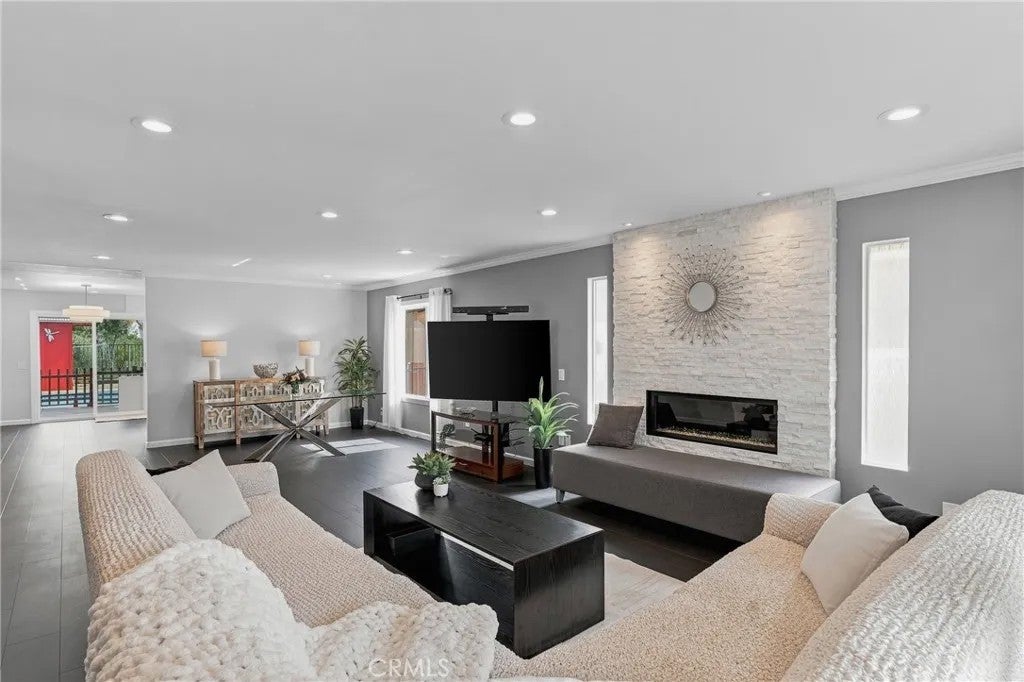 7946 Aqua Mansa Road