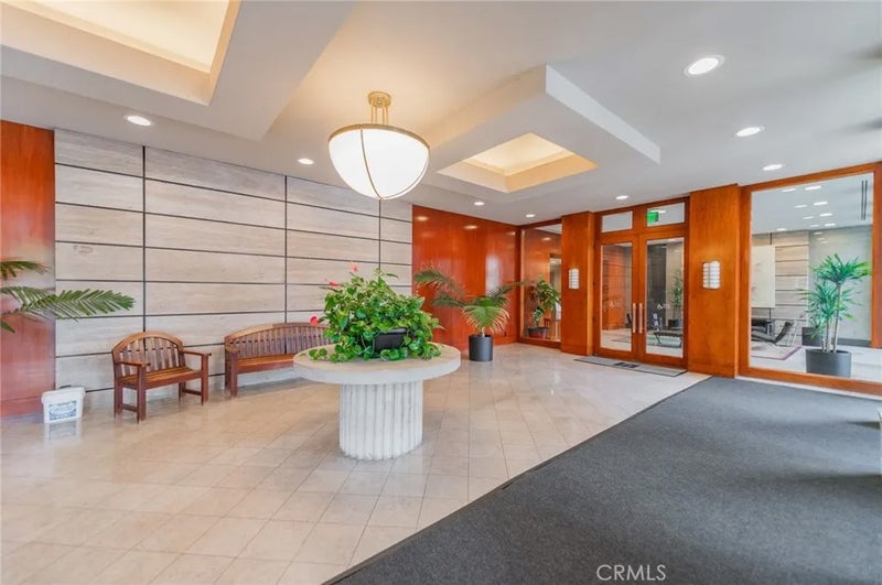 800 W 1st Street 504