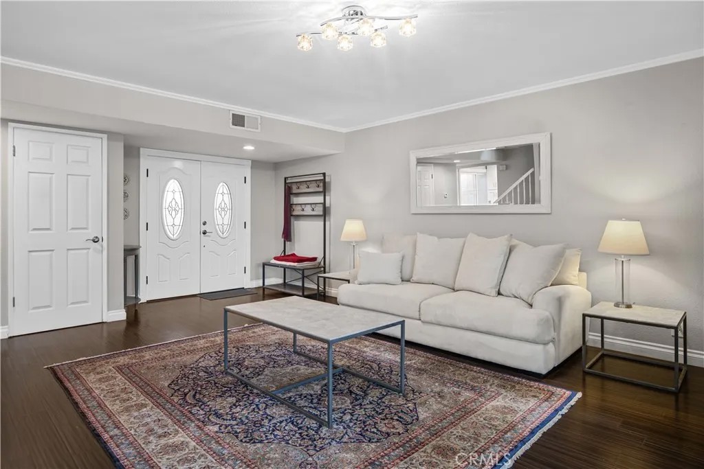 24306 Hillview