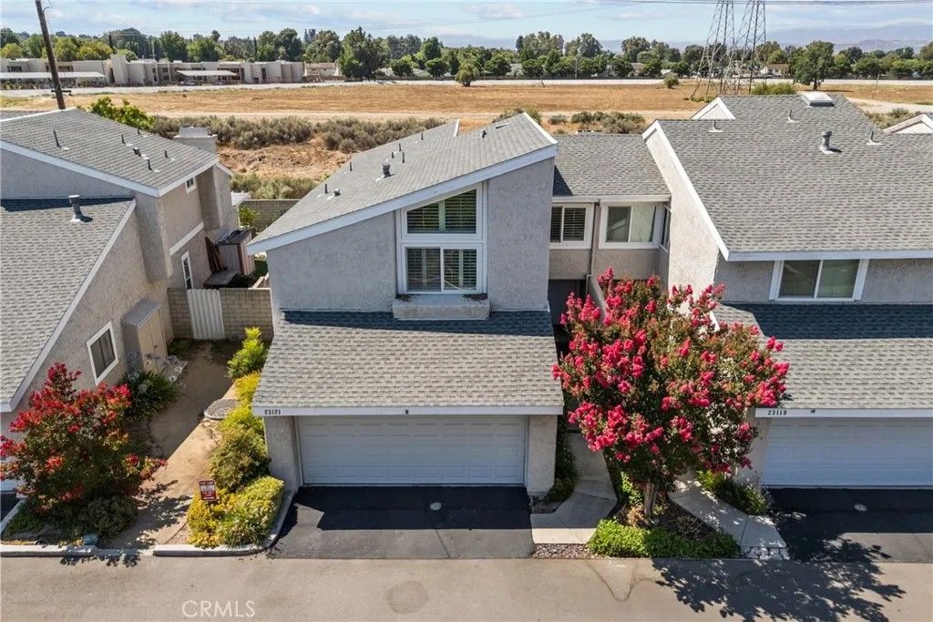 Photo of 23121 Yvette Lane, Valencia, CA 91355 (MLS # SR26065473)