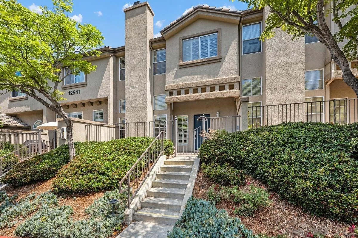 12541 El Camino Real