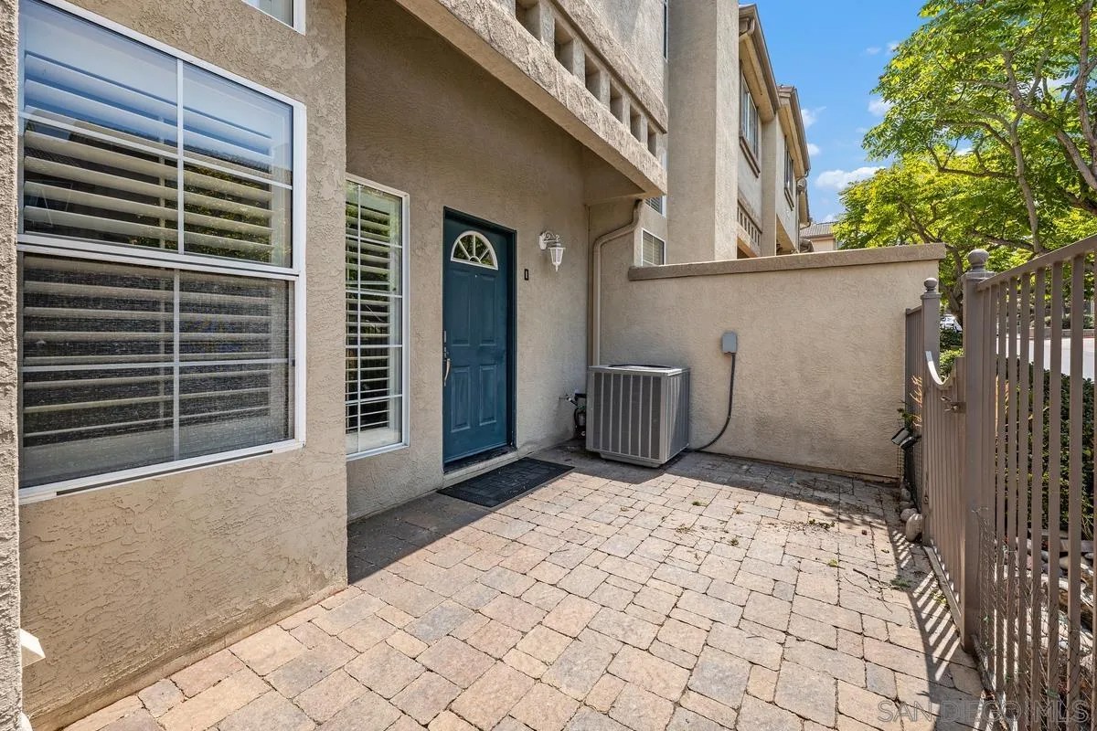 12541 El Camino Real