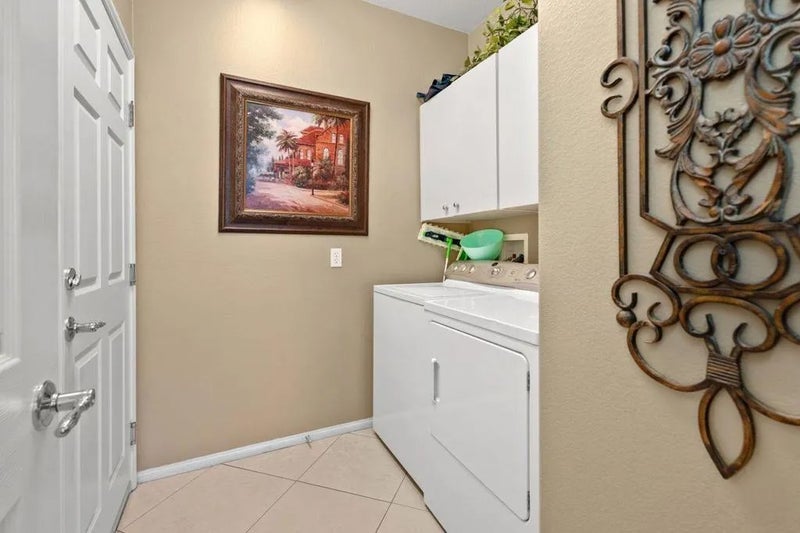 41563 Calle Pampas