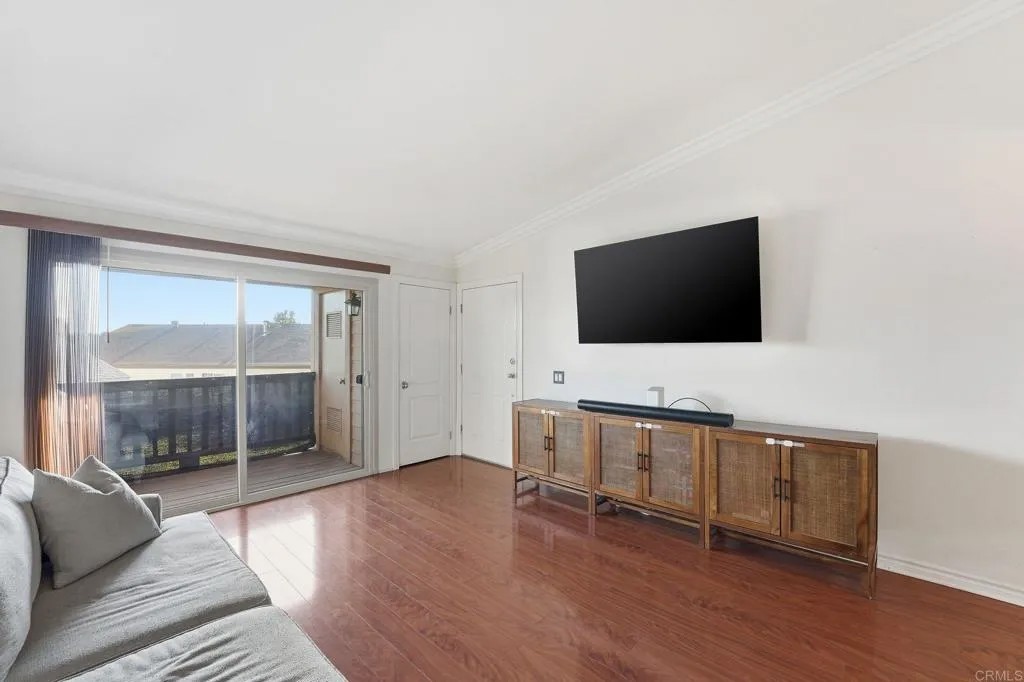 1915 Avenida Del Mexico