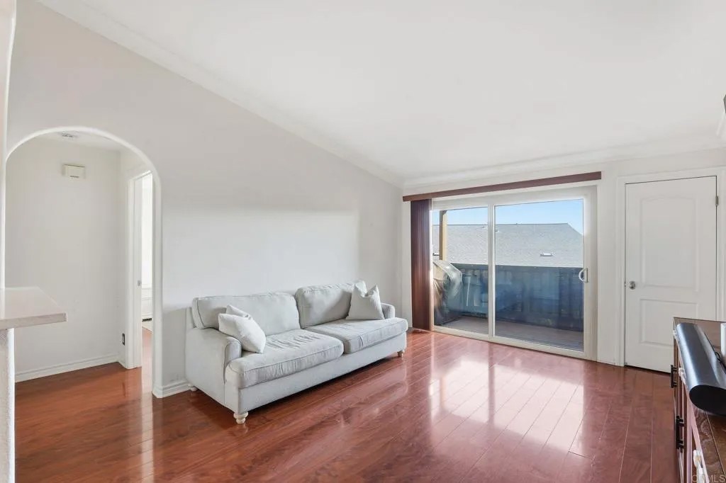 1915 Avenida Del Mexico