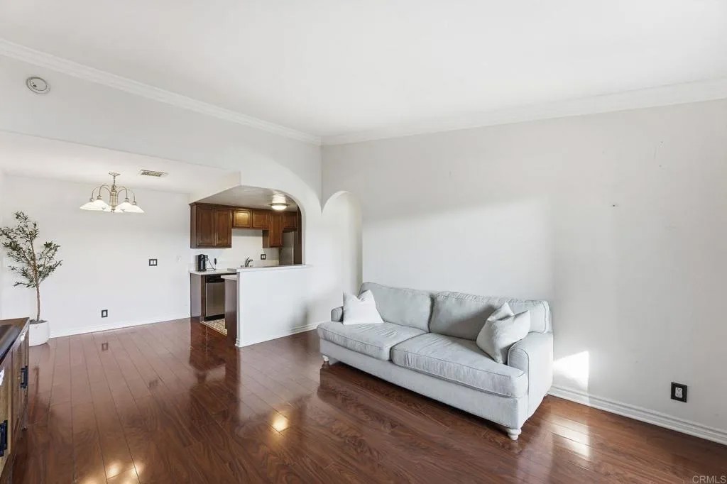 1915 Avenida Del Mexico