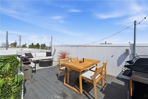 Tiny photo for 2112 Tidewater Circle, Costa Mesa, CA 92627 (MLS # NP26066238)
