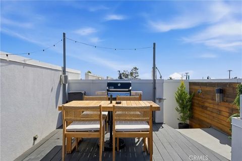 Tiny photo for 2112 Tidewater Circle, Costa Mesa, CA 92627 (MLS # NP26066238)