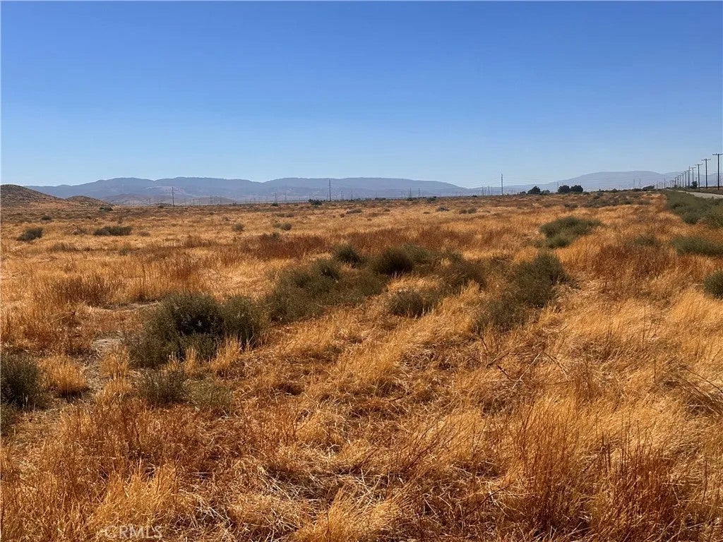 Photo of 6 W Ave B, Lancaster, CA 93536 (MLS # CV26214715)