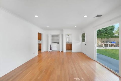 Tiny photo for 3837 Mountain View Avenue, Pasadena, CA 91170 (MLS # OC25248330)
