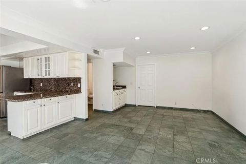 Tiny photo for 5960 Wilkinson, Valley Village, CA 91607 (MLS # SR25250594)