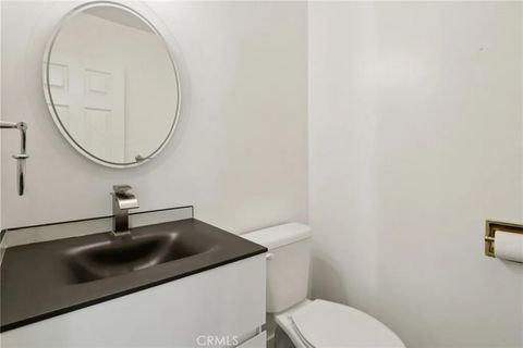 Tiny photo for 5960 Wilkinson, Valley Village, CA 91607 (MLS # SR25250594)