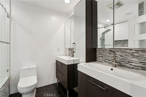 Tiny photo for 5960 Wilkinson, Valley Village, CA 91607 (MLS # SR25250594)