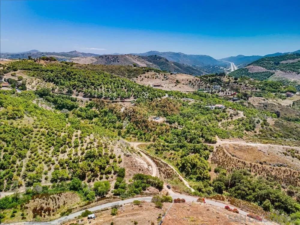 Photo of 31675 Rancho Amigos Rd, Bonsall, CA 92003 (MLS # 260019601)