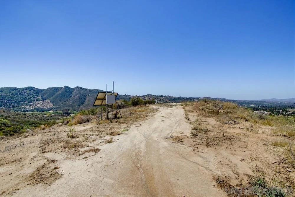 Photo of 31675 Rancho Amigos Rd, Bonsall, CA 92003 (MLS # 260019601)