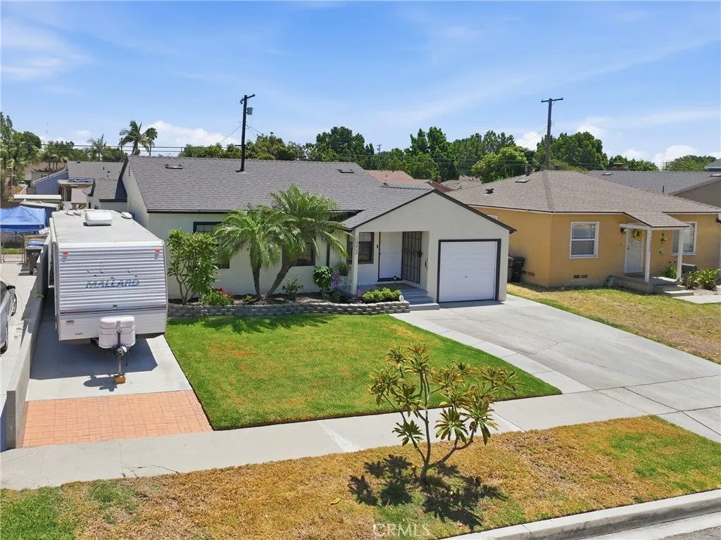 14616 Clarkdale
