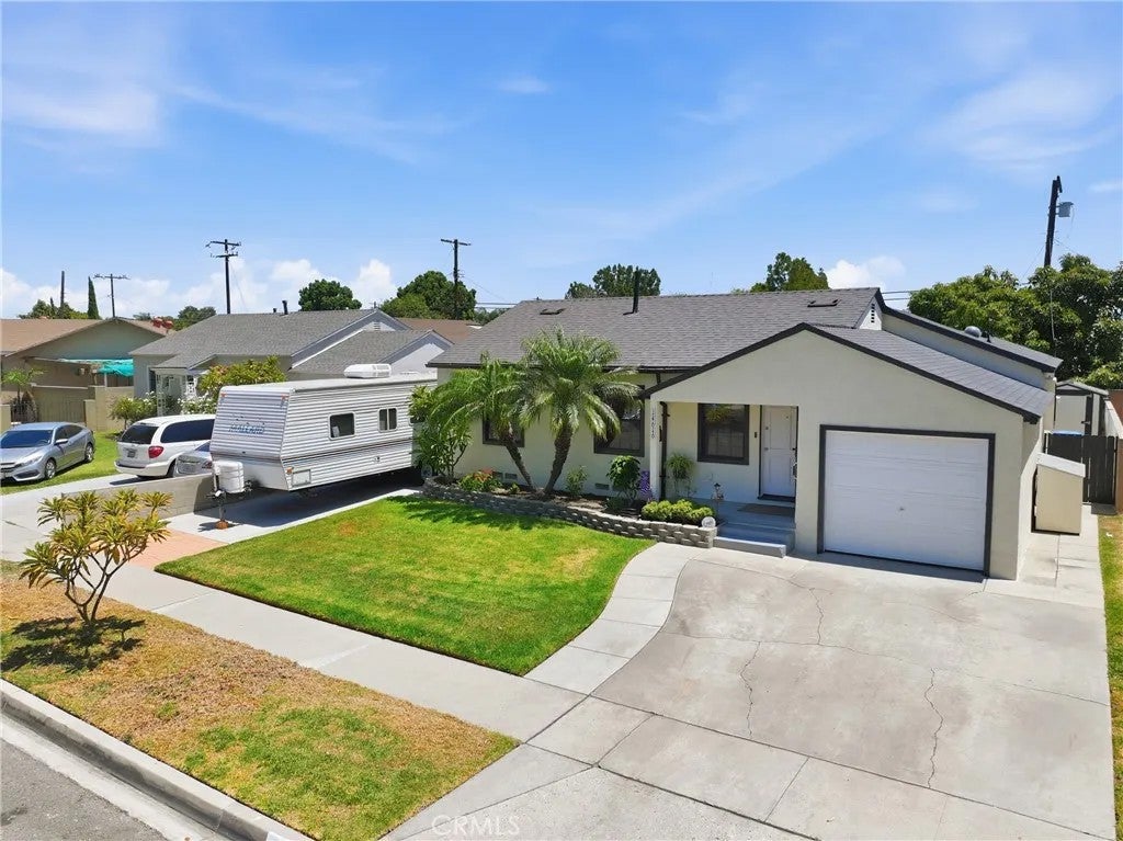 14616 Clarkdale