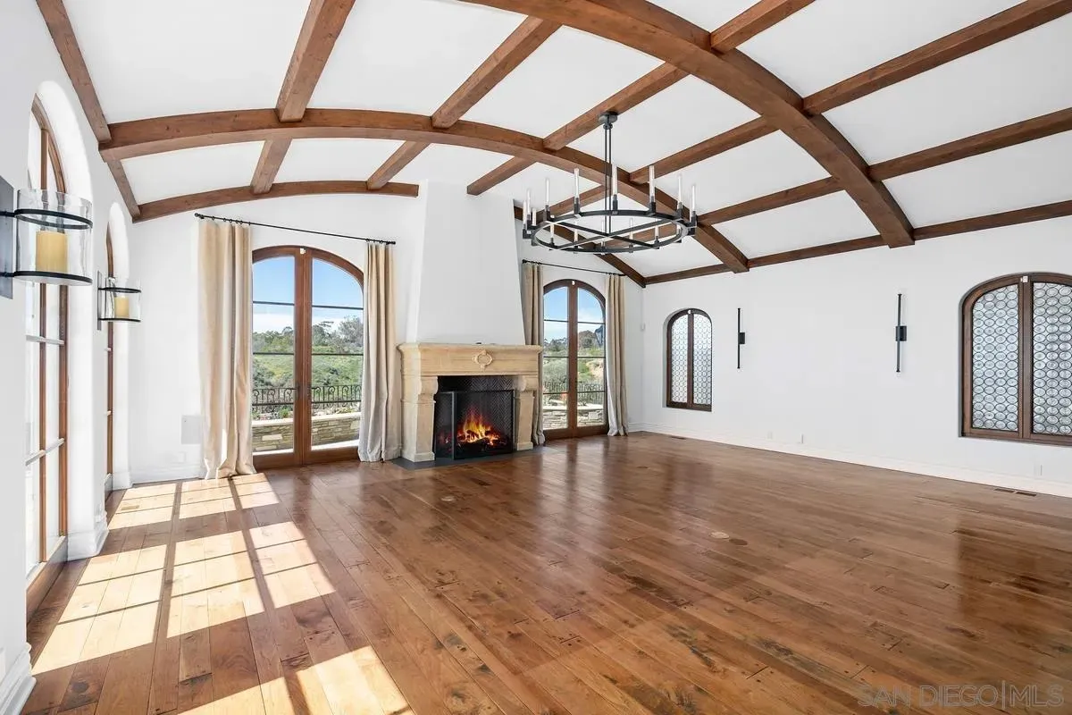 La Jolla, California 92037, United States, 3 Bedrooms Bedrooms, ,5 BathroomsBathrooms,Residential,Active,219857