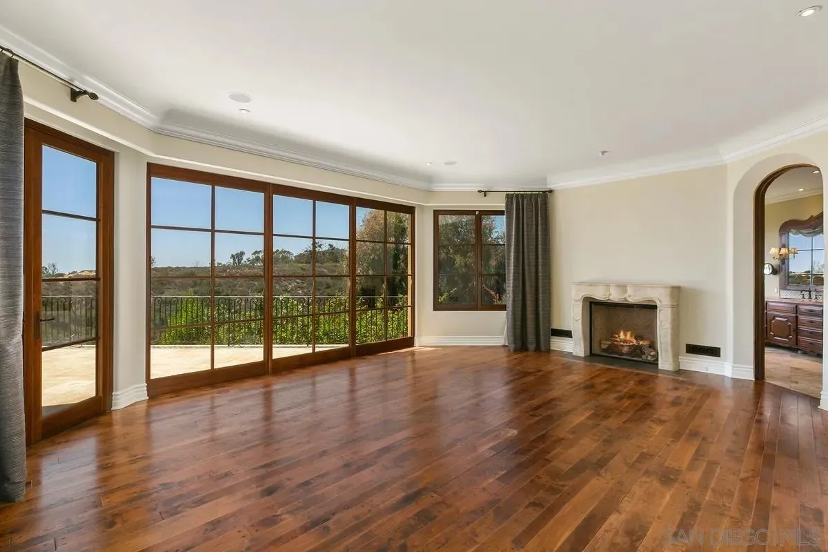 La Jolla, California 92037, United States, 3 Bedrooms Bedrooms, ,5 BathroomsBathrooms,Residential,Active,219857